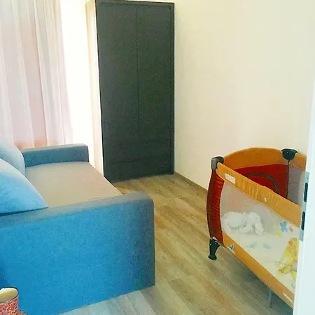 Apartman Gyermekbarat Apartman 4+2 Fo Reszere
