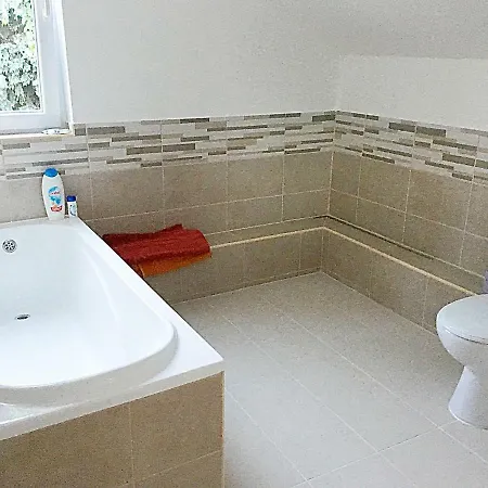 Gyermekbarat Apartman 4+2 Fo Reszere Balatongyörök